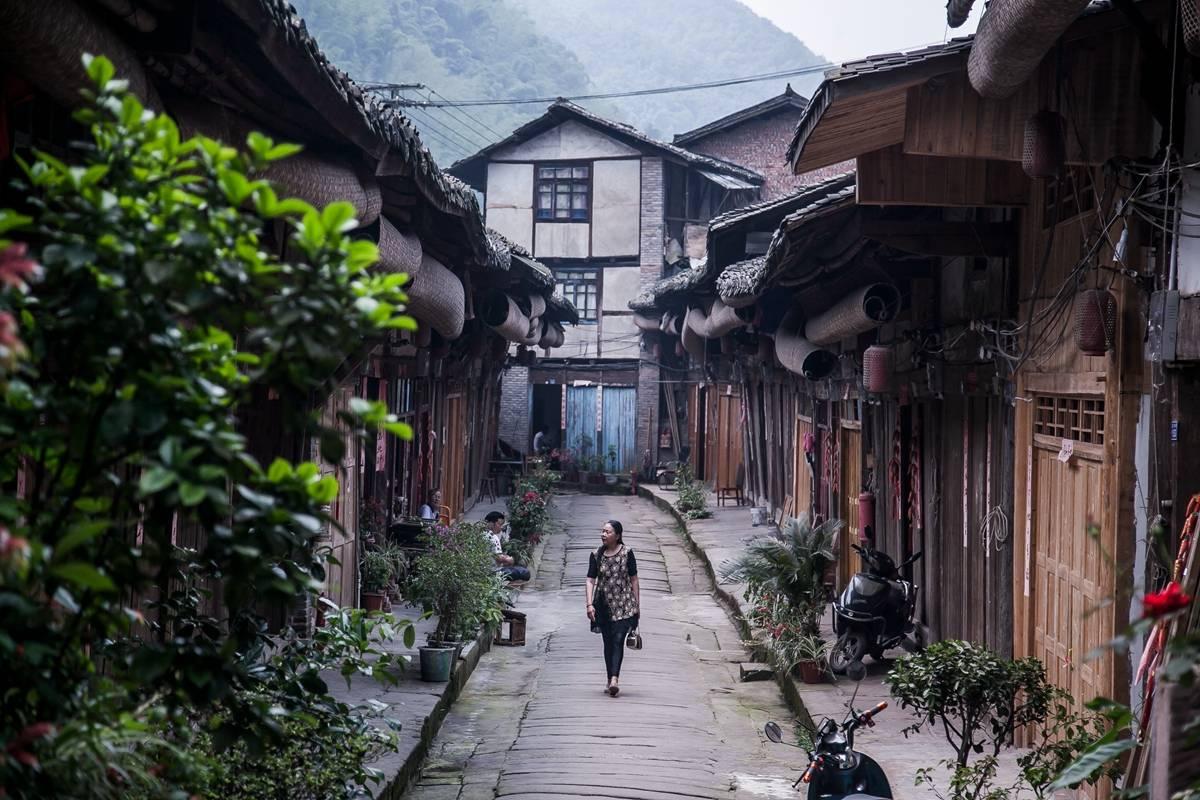 老公在我不知名情况下给朋友介绍朋友来找我要合理吗？游戏画面